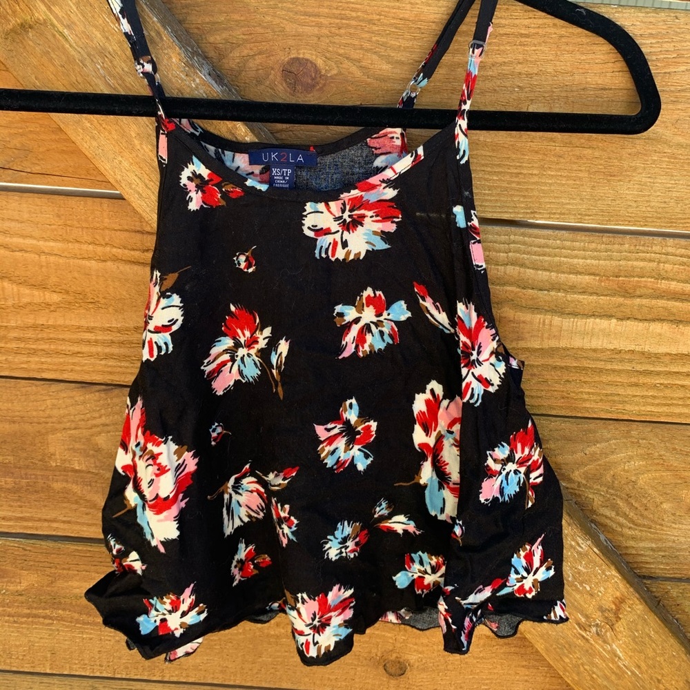 Summer tank with flower pattern